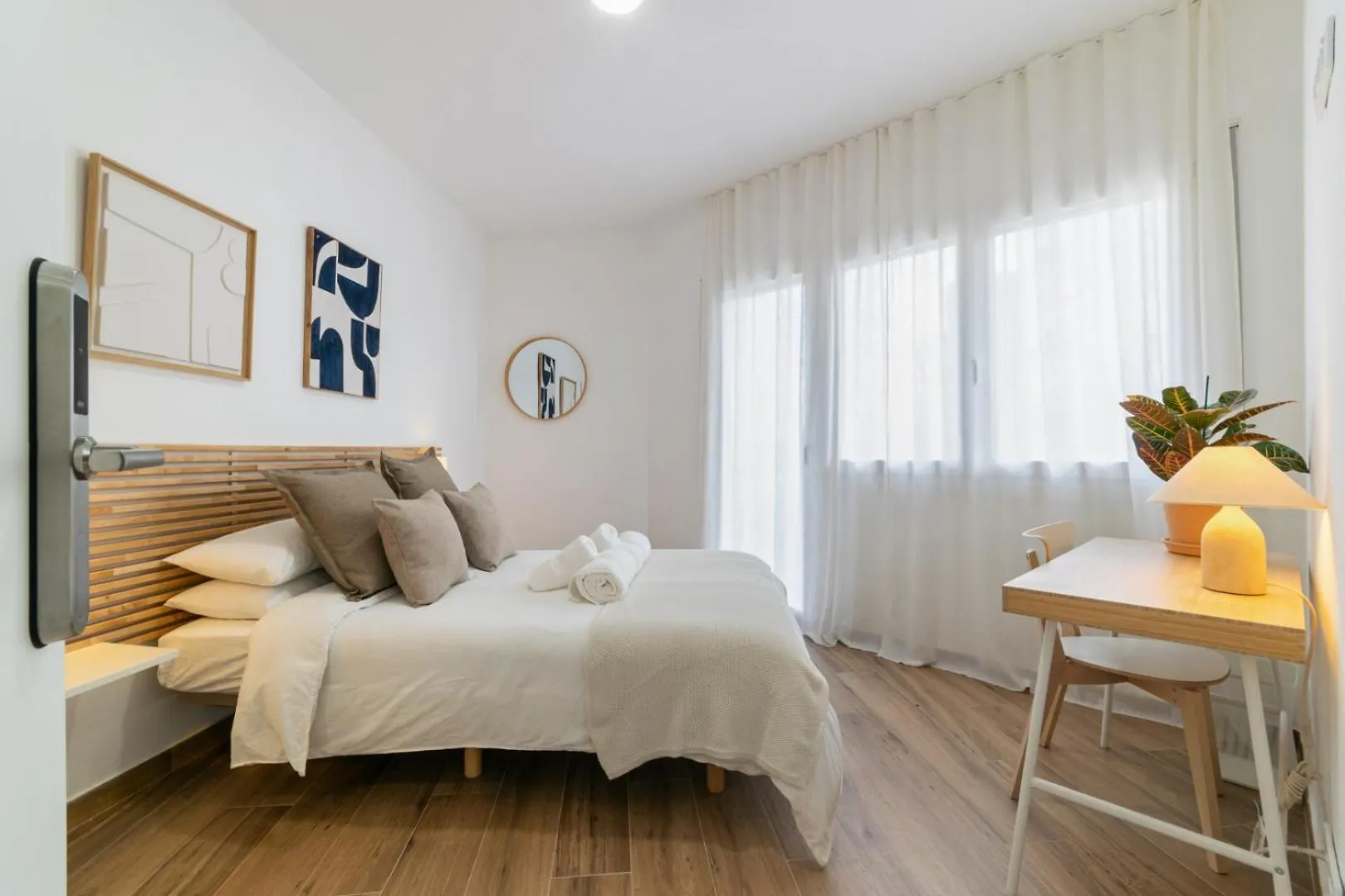 Livinn House L'Hospitalet de Llobregat Hotel